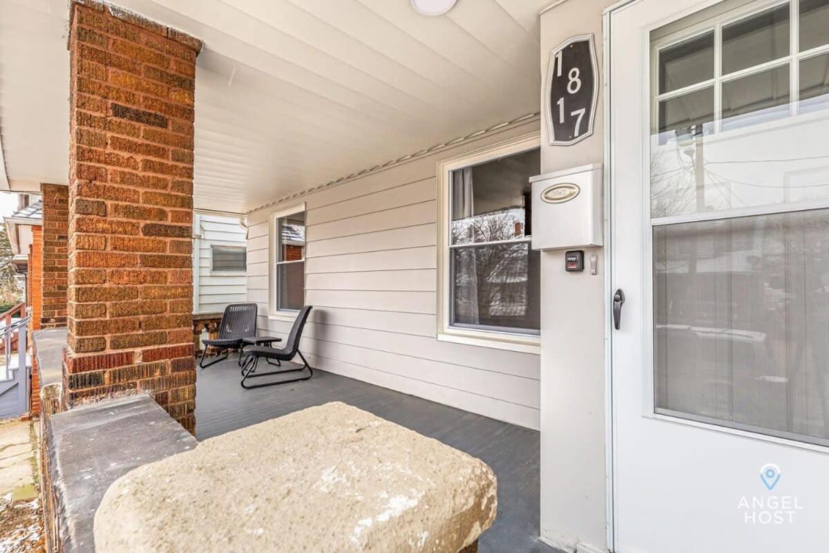 Newly Remodeled Apt, South Hills Old Brooklyn Area Cleveland Kültér fotó